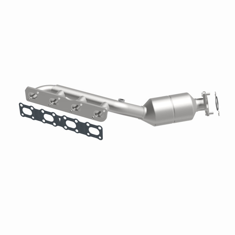 MagnaFlow Direct-Fit SS Catalytic Converter 04-06 Nissan Titan 5.6L V8 (California) - Burkken Auto Parts