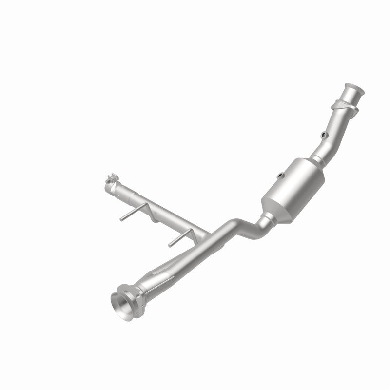 MagnaFlow 18-20 Ford F-150 V6 3.3L Right Underbody Direct-Fit Catalytic Converter - Burkken Auto Parts