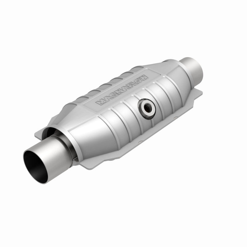 MagnaFlow Conv Univ 2.5 OBDII Rear Mid-Bed 02 - Burkken Auto Parts