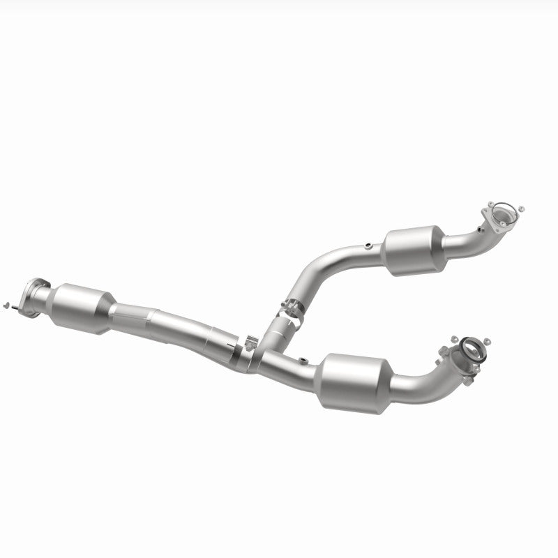 Magnaflow 12-20 Chevrolet Express 4500 Underbody 6.0L Direct Fit Catalytic Converter - Burkken Auto Parts