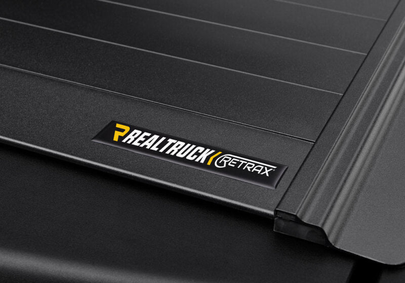 Retrax 14-up Chevy/GMC 6.5ft Bed / 15-up 2500/3500 (Wide RETRAX Rail) RetraxPRO MX