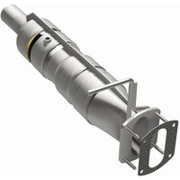 MagnaFlow 09-17 Ford F53 V10 6.8L Underbody Direct Fit Catalytic Converter - Burkken Auto Parts