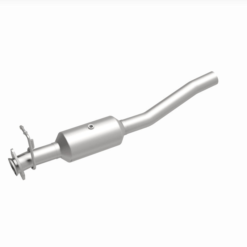 MagnaFlow 16-19 Ford F-53 V10 6.8L Underbody Direct-Fit Catalytic Converter - Burkken Auto Parts
