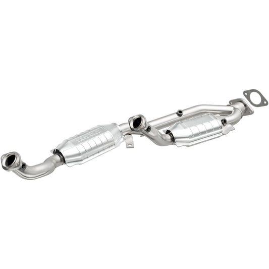 Magnaflow 99-00 Ford Windstar 3.0L Direct Fit Converter - Burkken Auto Parts