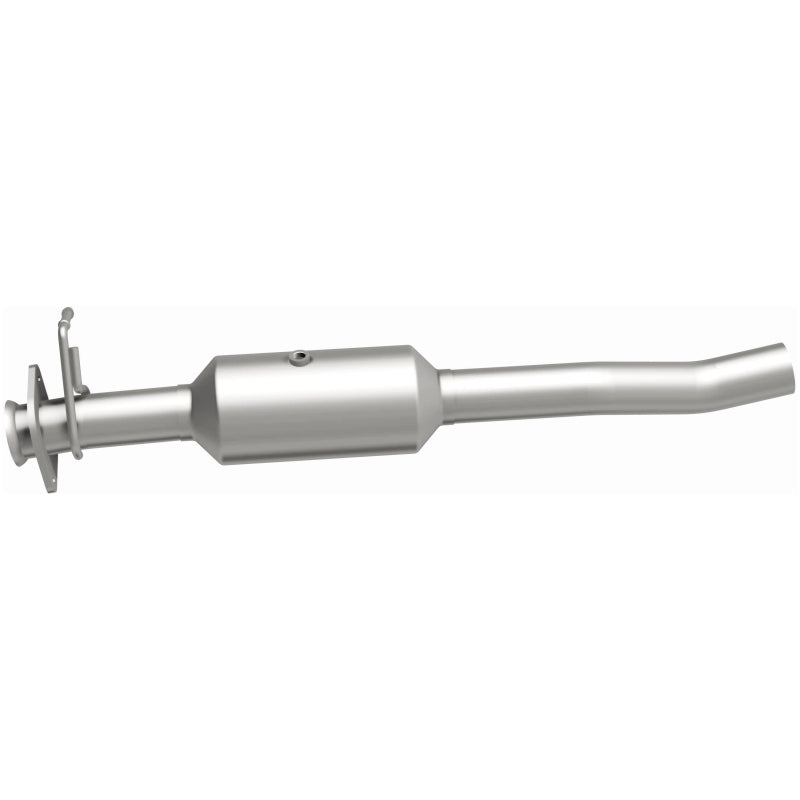 MagnaFlow 16-19 Ford F-650 V10 6.8L Underbody Direct Fit Catalytic Converter - Burkken Auto Parts