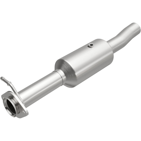 MagnaFlow 09-10 Ford F-550 Super Duty V10 6.8L Rear Underbody Direct Fit Catalytic Converter - Burkken Auto Parts