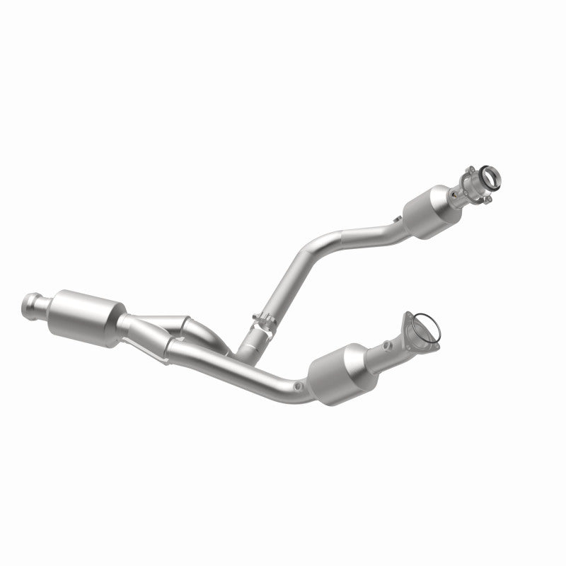 Magnaflow 14-15 Chevrolet Silverado 1500 Underbody 4.3L / 5.3L Direct-Fit Catalytic Converter - Burkken Auto Parts