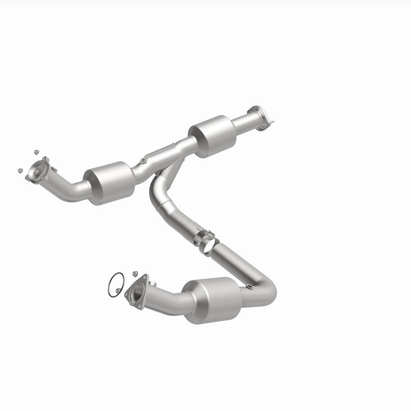 Magnaflow 18-20 Chevrolet Express 2500 Single Underbody 4.3L Direct Fit Catalytic Converter - Burkken Auto Parts