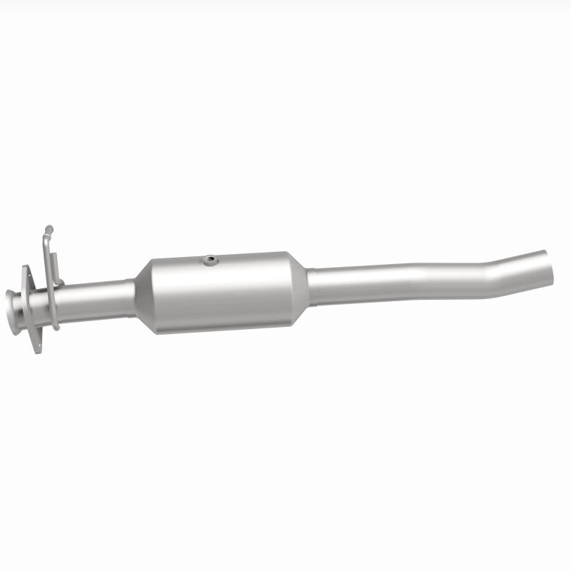 MagnaFlow 16-19 Ford F-650 V10 6.8L Underbody Direct Fit Catalytic Converter - Burkken Auto Parts