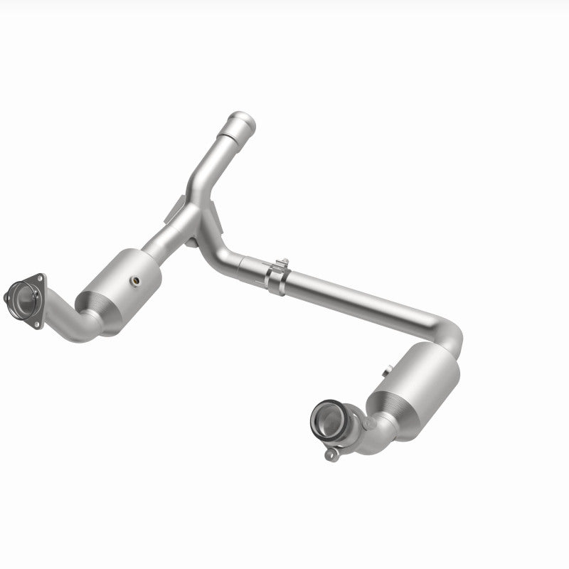 Magnaflow 19-20 GMC Sierra 1500 Single Underbody 4.3L/5.3L Direct Fit Catalytic Converter - Burkken Auto Parts