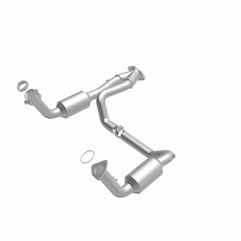 MagnaFlow Conv Direct Fit OEM 2005 GMC Sierra/Chevrolet Silverado 1500/Cadillac Escalade Underbody - Burkken Auto Parts