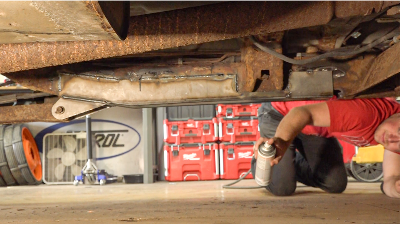 Rust Buster Avalanche/Suburban/Yukon Center Frame Repair Kit - Right