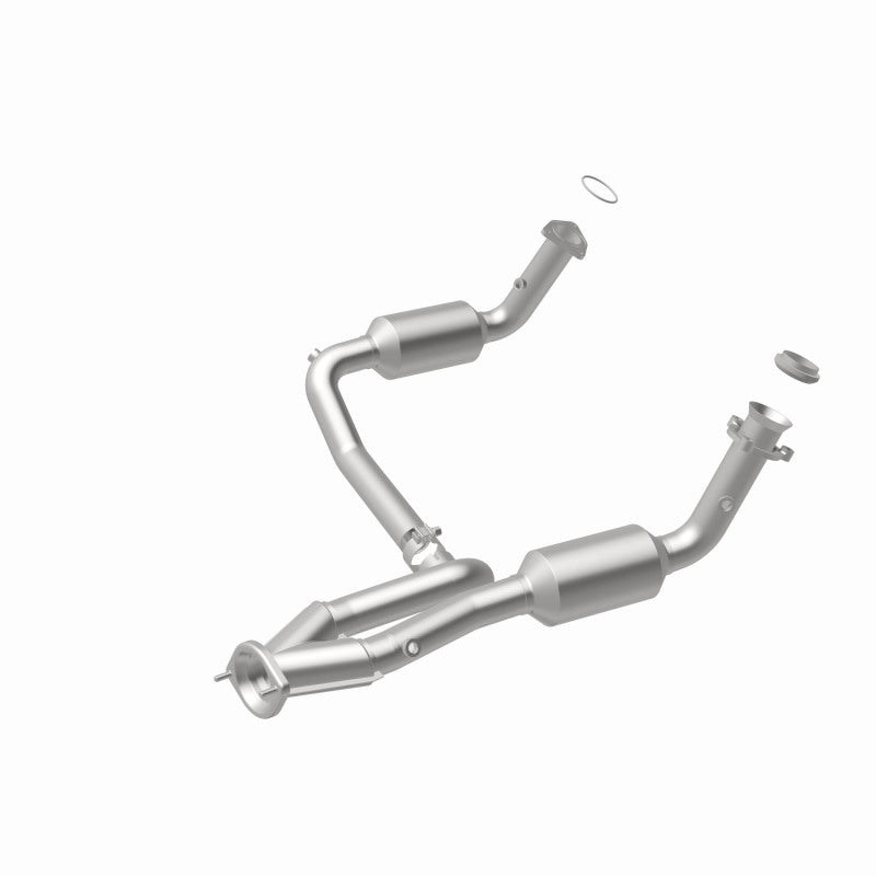 MagnaFlow Conv Direct Fit OEM 2005 GMC Sierra/Chevrolet Silverado 1500/Cadillac Escalade Underbody - Burkken Auto Parts