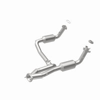 MagnaFlow Conv Direct Fit OEM 2005 GMC Sierra/Chevrolet Silverado 1500/Cadillac Escalade Underbody - Burkken Auto Parts