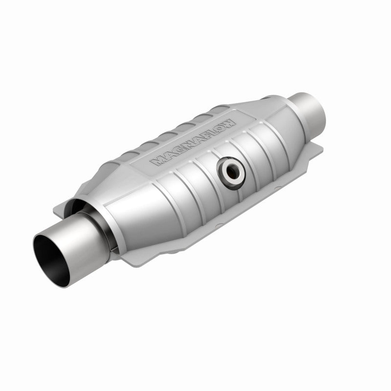 MagnaFlow Conv Univ 2.5 OBDII Rear Mid-Bed 02 - Burkken Auto Parts