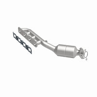 MagnaFlow Direct-Fit SS Catalytic Converter 04-06 Nissan Titan 5.6L V8 (California) - Burkken Auto Parts