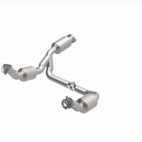 MagnaFlow 2021 Chevrolet Express 2500 4.3L Underbody Direct-Fit Catalytic Converter - Burkken Auto Parts