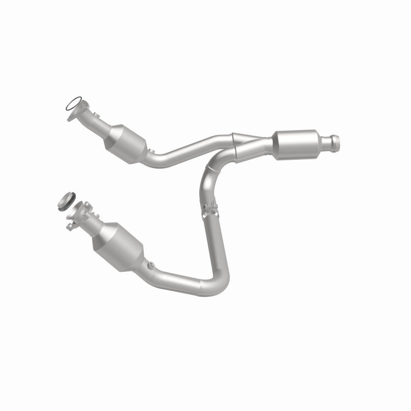 Magnaflow 14-15 Chevrolet Silverado 1500 Underbody 4.3L / 5.3L Direct-Fit Catalytic Converter - Burkken Auto Parts