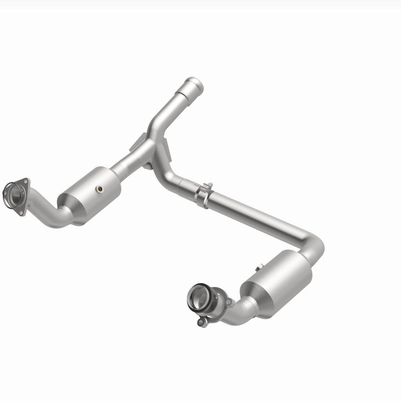 Magnaflow 19-20 GMC Sierra 1500 Single Underbody 4.3L/5.3L Direct Fit Catalytic Converter - Burkken Auto Parts