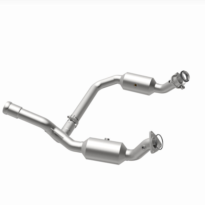 Magnaflow 19-20 GMC Sierra 1500 Single Underbody 4.3L/5.3L Direct Fit Catalytic Converter - Burkken Auto Parts