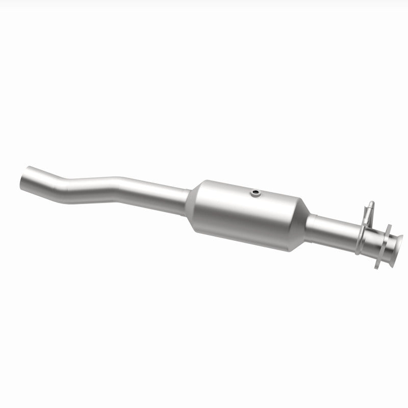MagnaFlow 16-19 Ford F-650 V10 6.8L Underbody Direct Fit Catalytic Converter - Burkken Auto Parts