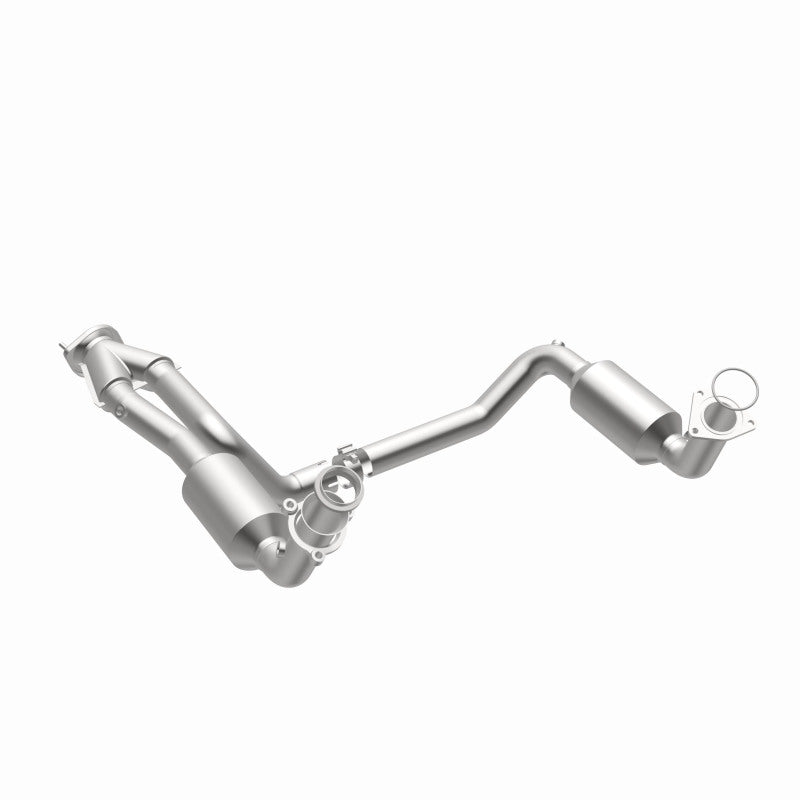MagnaFlow Conv Direct Fit OEM 2005 GMC Sierra/Chevrolet Silverado 1500/Cadillac Escalade Underbody - Burkken Auto Parts