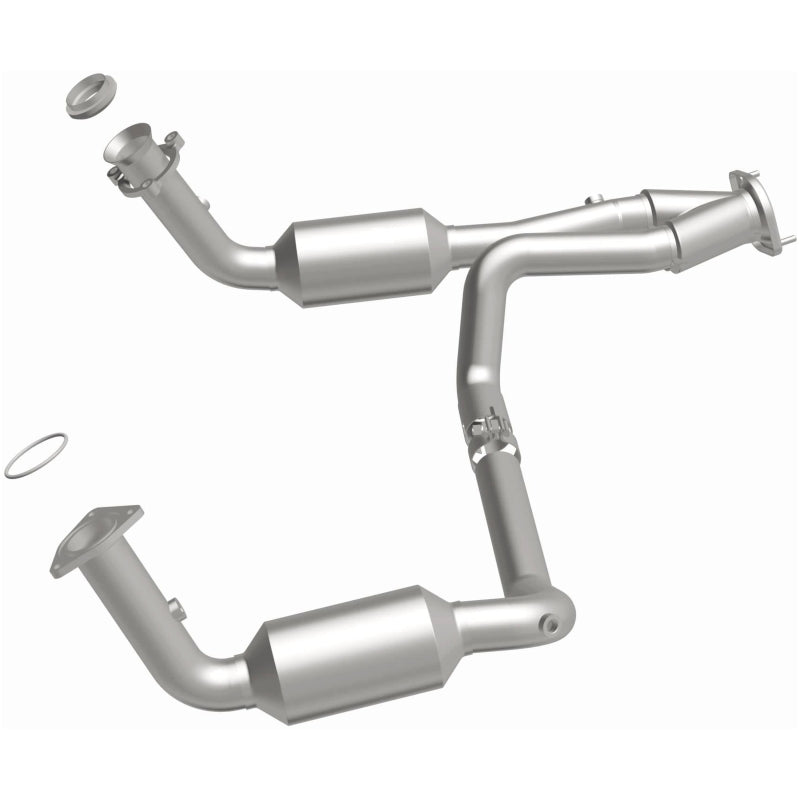 MagnaFlow Conv Direct Fit OEM 2005 GMC Sierra/Chevrolet Silverado 1500/Cadillac Escalade Underbody - Burkken Auto Parts