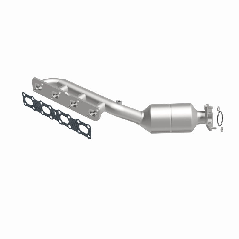 MagnaFlow Direct-Fit SS Catalytic Converter 04-06 Nissan Titan 5.6L V8 (California) - Burkken Auto Parts