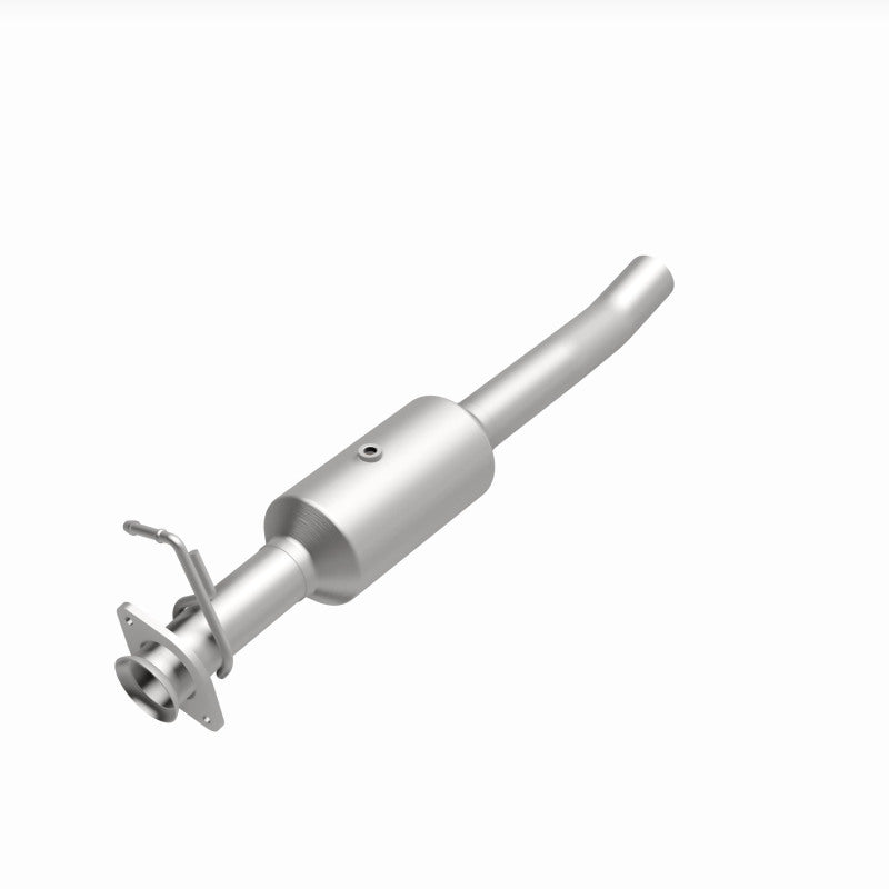 MagnaFlow 16-19 Ford F-650 V10 6.8L Underbody Direct Fit Catalytic Converter - Burkken Auto Parts