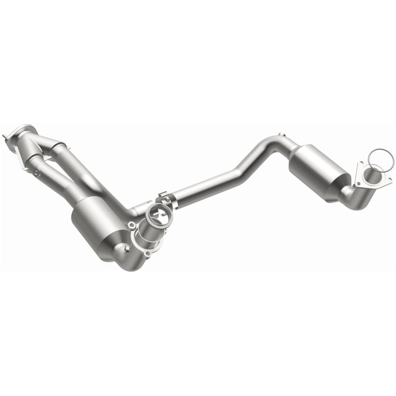 MagnaFlow Conv Direct Fit OEM 2005 GMC Sierra/Chevrolet Silverado 1500/Cadillac Escalade Underbody - Burkken Auto Parts