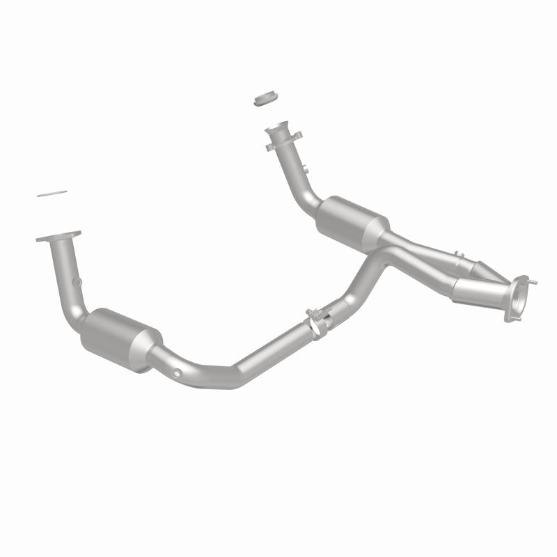 MagnaFlow Conv Direct Fit OEM 2005 GMC Sierra/Chevrolet Silverado 1500/Cadillac Escalade Underbody - Burkken Auto Parts