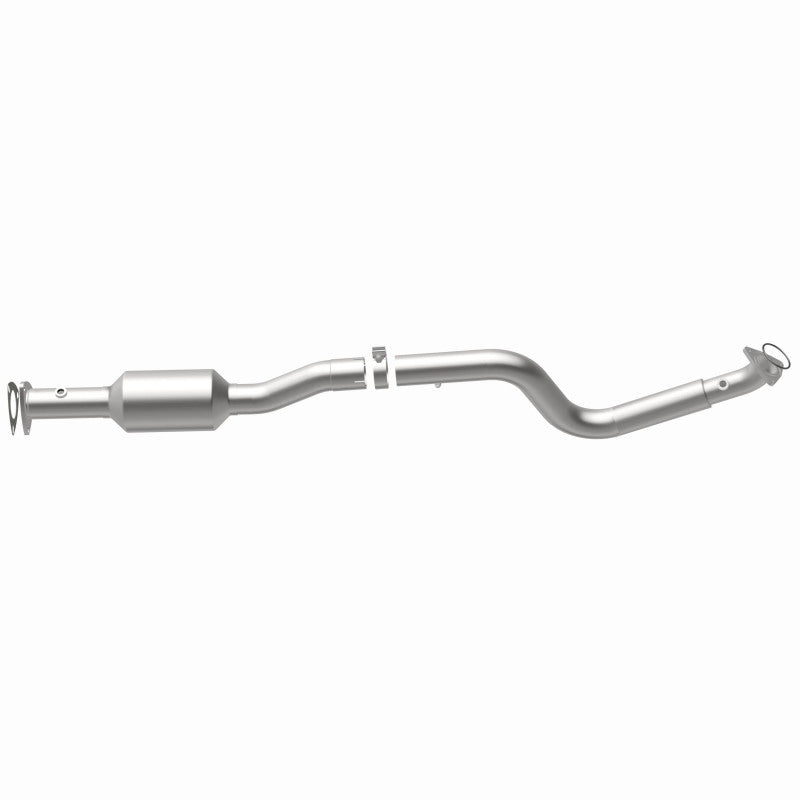 MagnaFlow 2009 Chevrolet Express 4500 V8 6.0L Right Underbody Catalytic Converter - Burkken Auto Parts