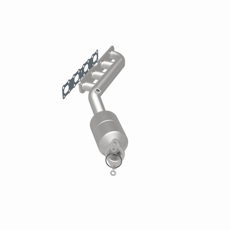 MagnaFlow Direct-Fit SS Catalytic Converter 04-06 Nissan Titan 5.6L V8 (California) - Burkken Auto Parts