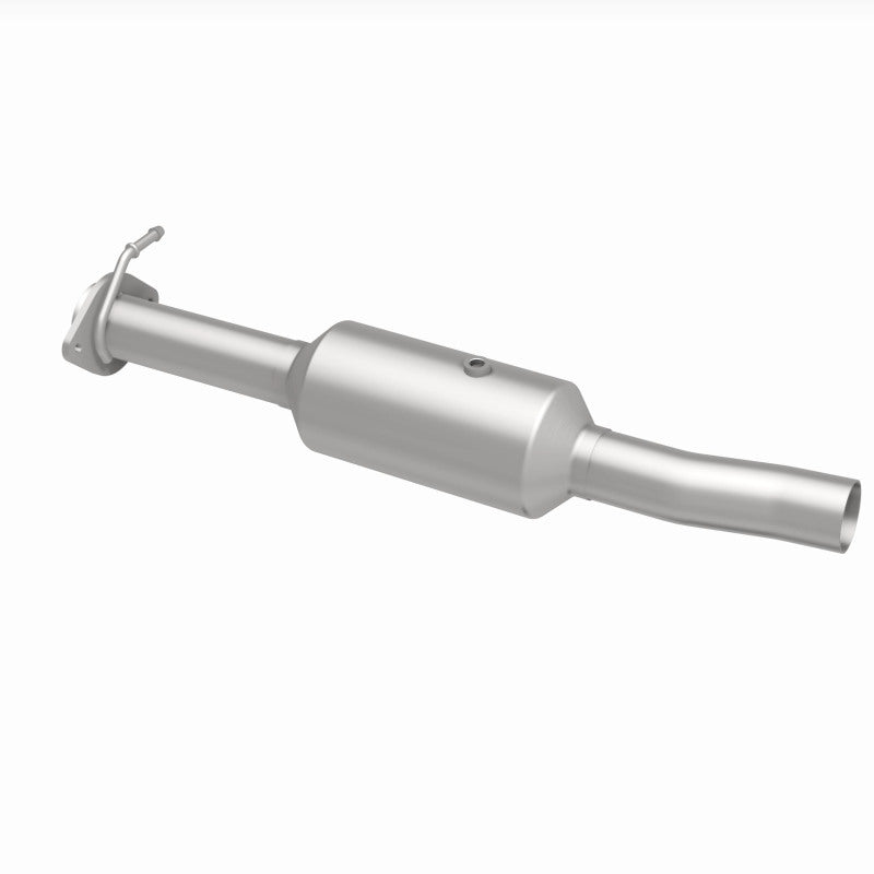MagnaFlow 09-10 Ford F-550 Super Duty V10 6.8L Rear Underbody Direct Fit Catalytic Converter - Burkken Auto Parts