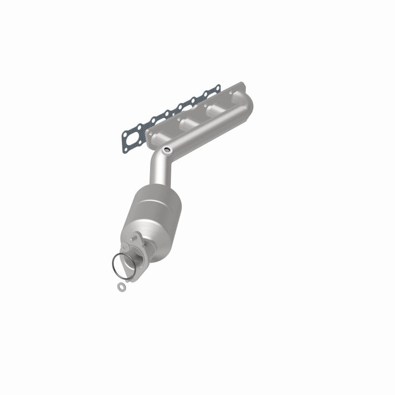 MagnaFlow Direct-Fit SS Catalytic Converter 04-06 Nissan Titan 5.6L V8 (California) - Burkken Auto Parts