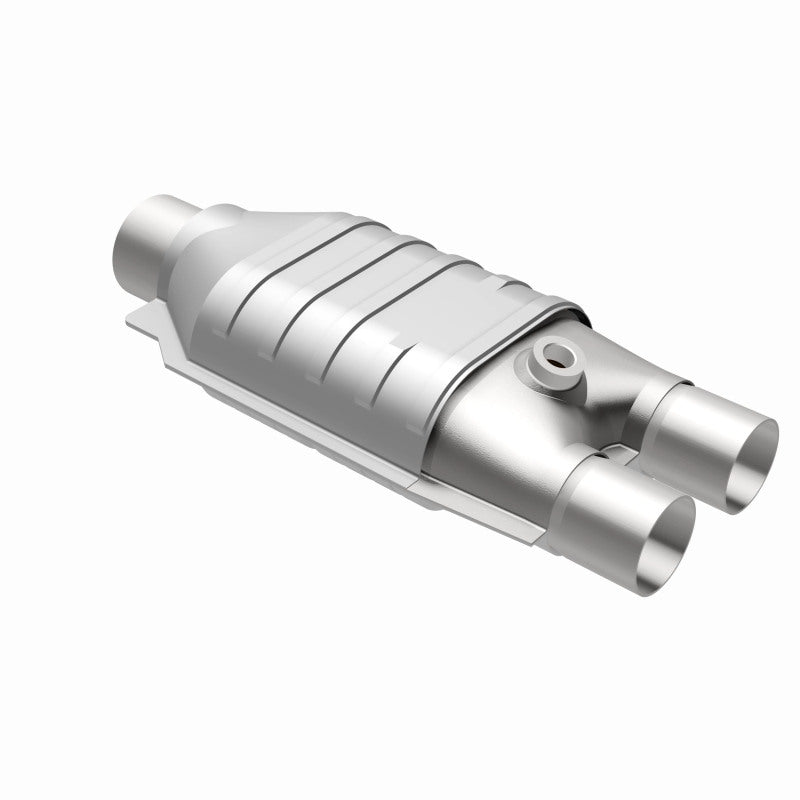 Magnaflow 2.5in./2in. S/D CAOBDII Universal Converter - Burkken Auto Parts