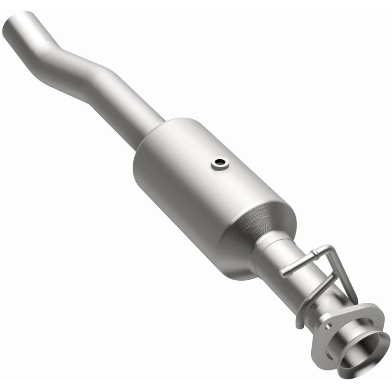 MagnaFlow 16-19 Ford F-650 V10 6.8L Underbody Direct Fit Catalytic Converter - Burkken Auto Parts