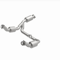 MagnaFlow 2021 Chevrolet Express 2500 4.3L Underbody Direct-Fit Catalytic Converter - Burkken Auto Parts