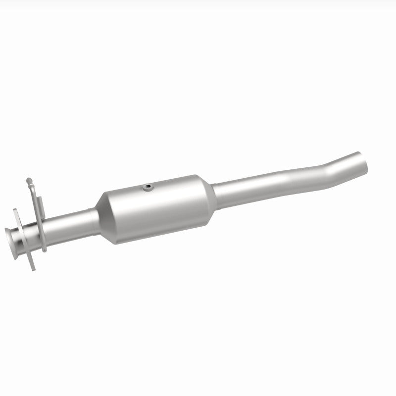 MagnaFlow 16-19 Ford F-650 V10 6.8L Underbody Direct Fit Catalytic Converter - Burkken Auto Parts
